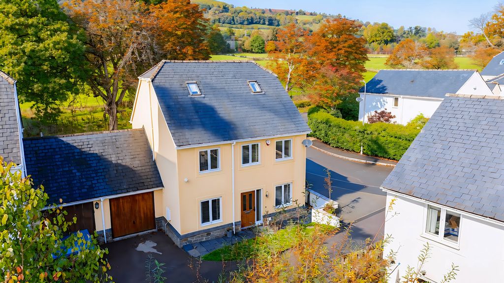 Aerial View- click for photo gallery